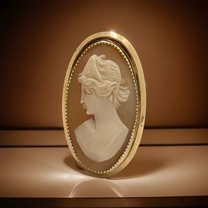 Catamore Vintage Gold Filled Oval Carved Shell Cameo Brooch Pin